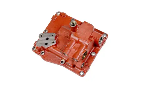 Część hydrauliczna do MF 3080, gotowa do wymiany pompy.