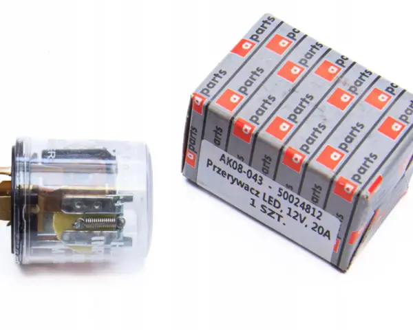 Przezroczysty przerywacz kierunkowskazów LED 12V 20A, idealny do C-330. Opakowanie z logo "a parts".