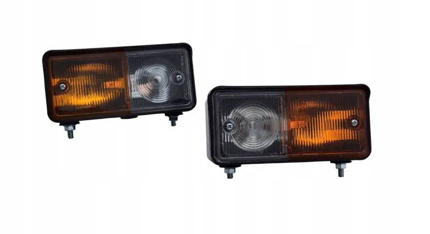 Dwa nowe klosze lampy Ursus C-360, każdy z pomarańczową i przezroczystą częścią, gotowe do montażu.