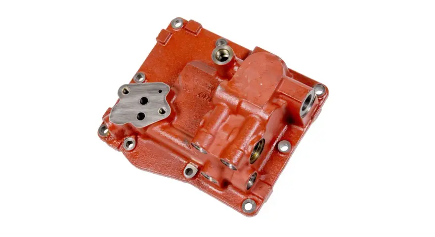 Część hydrauliczna do MF 3080, gotowa do wymiany pompy.